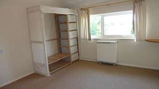  Image of 1 bedroom Flat to rent in Stanford Dingley Reading RG7 at Cock Lane Stanford Dingley Reading, RG7 6LS