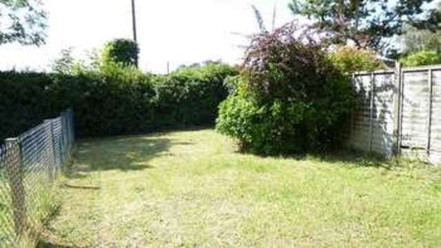  Image of 1 bedroom Flat to rent in Stanford Dingley Reading RG7 at Cock Lane Stanford Dingley Reading, RG7 6LS