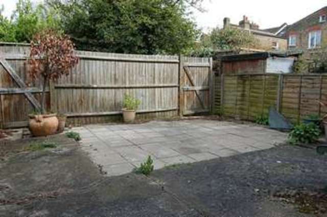  Image of 2 bedroom Maisonette to rent in Merton Road London SW18 at West Hill, SW18 5LD