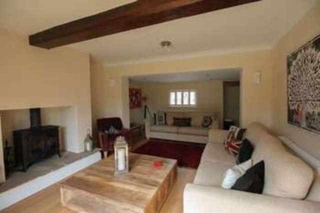  Image of 5 bedroom Detached house for sale in Middle Street Wilberfoss York YO41 at Middle Street Wilberfoss York, YO41 5NR