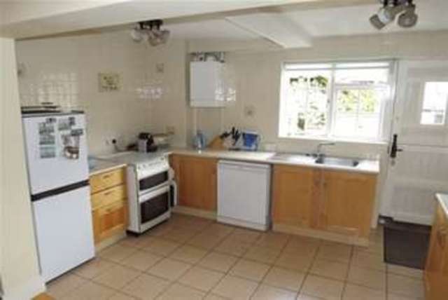  Image of 2 bedroom Terraced house to rent in Mildmay Terrace Hartley Wintney Hook RG27 at Hook, RG27 8PN