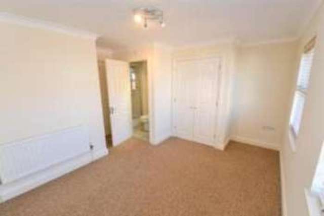  Image of 2 bedroom Flat for sale in Portsmouth Road Milford Godalming GU8 at Portsmouth Road Milford Milford, GU8 5HJ