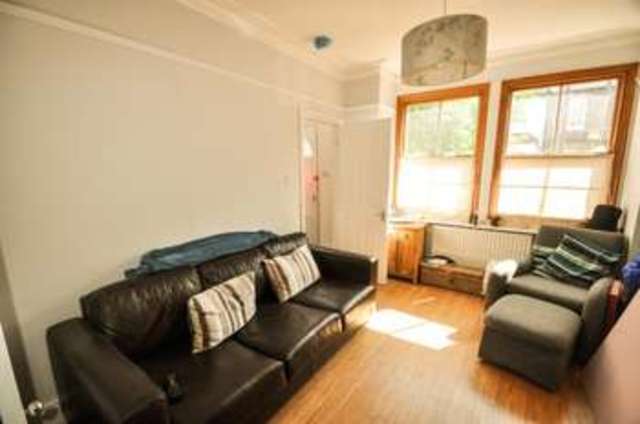  Image of 2 bedroom Detached house to rent in Mill Road London SW19 at London  Colliers Wood, SW19 2NE
