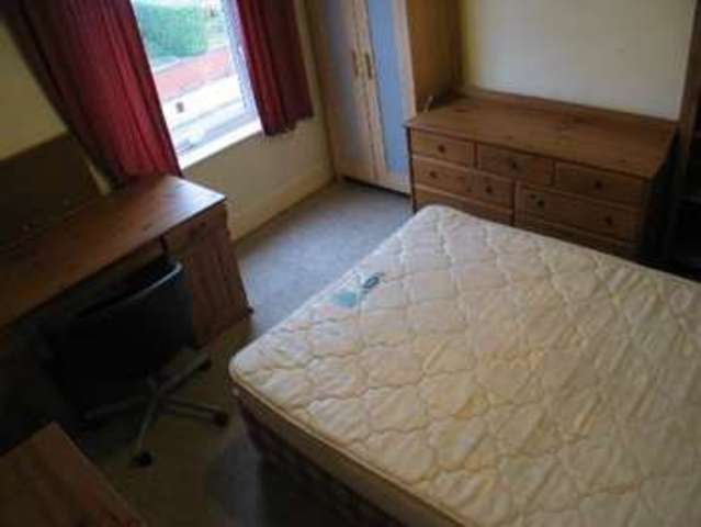  Image of 4 bedroom House Share to rent in Milner Road Selly Oak Birmingham B29 at Selly Oak Bristol Selly Oak, B29 7RG
