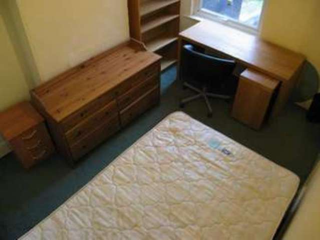  Image of 4 bedroom House Share to rent in Milner Road Selly Oak Birmingham B29 at Selly Oak Bristol Selly Oak, B29 7RG