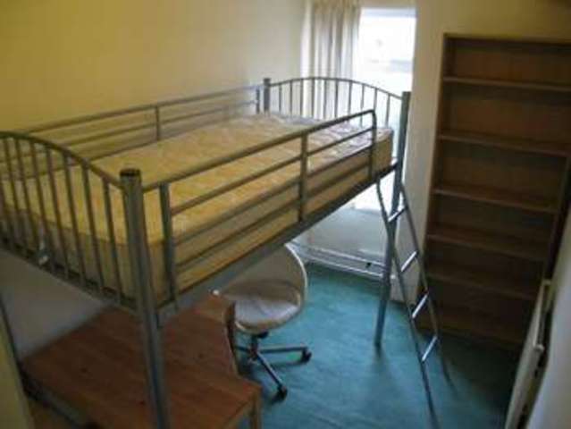  Image of 4 bedroom House Share to rent in Milner Road Selly Oak Birmingham B29 at Selly Oak Bristol Selly Oak, B29 7RG