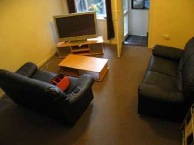  Image of 4 bedroom House Share to rent in Milner Road Selly Oak Birmingham B29 at Selly Oak Bristol Selly Oak, B29 7RG