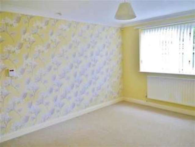  Image of 3 bedroom Detached house for sale in Jubilee Avenue Grantham NG31 at Manthorpe, NG31 9LG