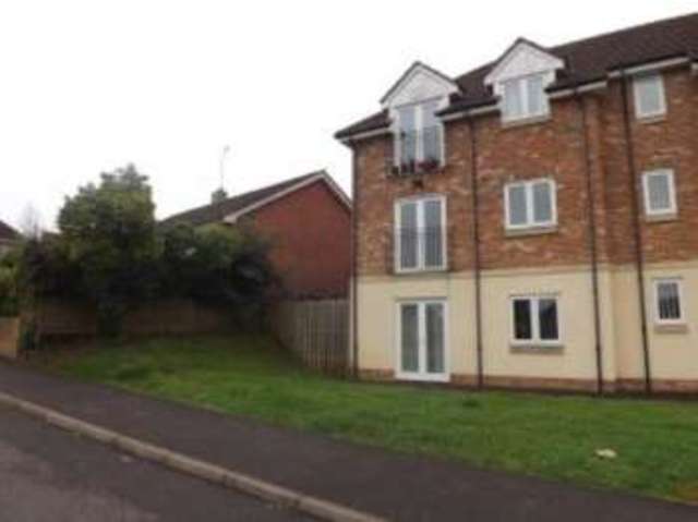  Image of 1 bedroom Flat for sale in Monmouth Road Yeovil BA21 at Monmouth Road Yeovil Mudford, BA21 5NT