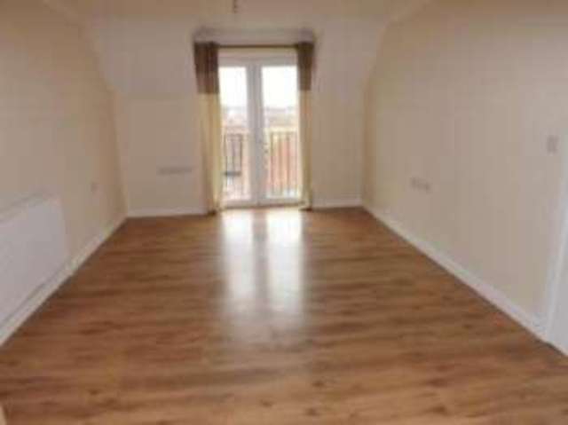  Image of 1 bedroom Flat for sale in Monmouth Road Yeovil BA21 at Monmouth Road Yeovil Mudford, BA21 5NT