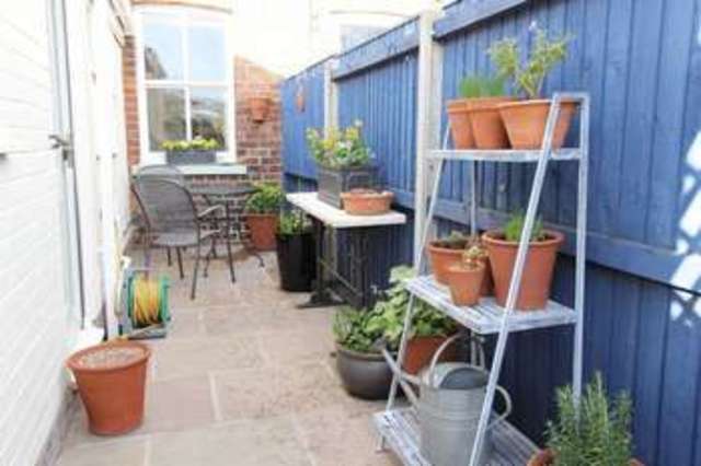  Image of 2 bedroom Terraced house for sale in Morton Lane Beverley HU17 at Morton Lane  Beverley, HU17 9DA