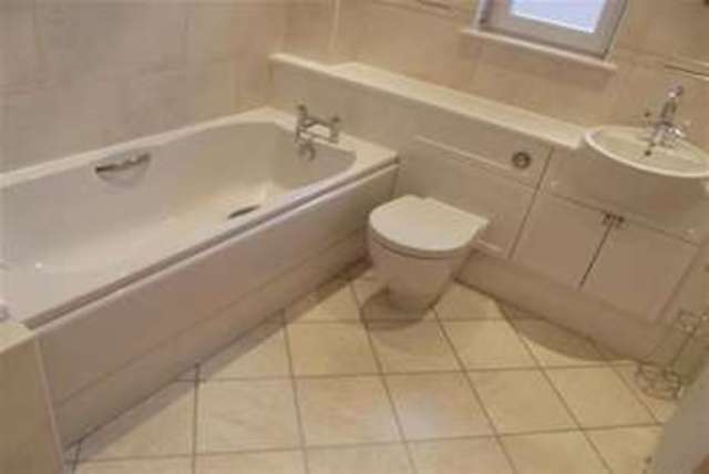 Image of 2 bedroom Flat to rent in Mote Hill Grove Hamilton ML3 at Hamilton, ML3 6EL