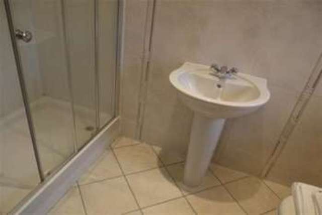  Image of 2 bedroom Flat to rent in Mote Hill Grove Hamilton ML3 at Hamilton, ML3 6EL