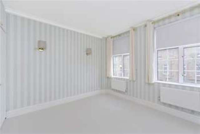  Image of 1 bedroom Property to rent in Mulberry Close Beaufort Street London SW3 at London, SW3 5AB