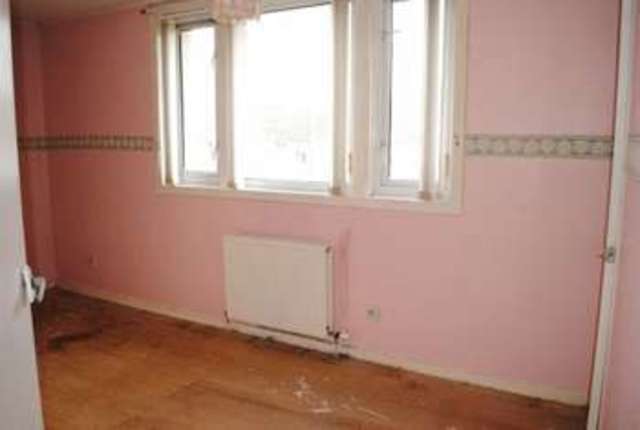  Image of 3 bedroom Property for sale in Murdostoun Place Abington Biggar ML12 at Murdostoun Place Abington Biggar, ML12 6RY