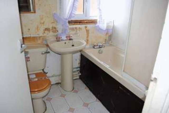 Image of 3 bedroom Property for sale in Murdostoun Place Abington Biggar ML12 at Murdostoun Place Abington Biggar, ML12 6RY