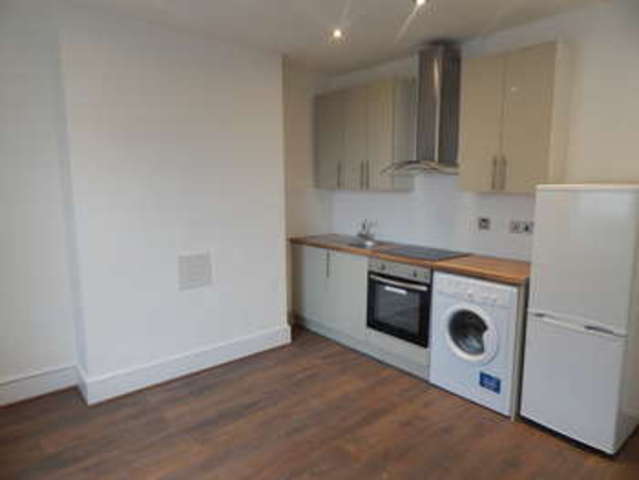  Image of 1 bedroom Flat to rent in New Cross Road London SE14 at New Cross Road  Greater London, SE14 6AG