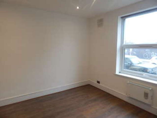  Image of 1 bedroom Flat to rent in New Cross Road London SE14 at New Cross Road  Greater London, SE14 6AG