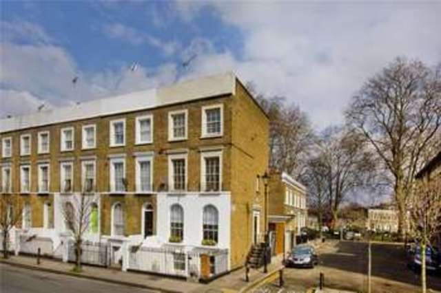  Image of 2 bedroom Maisonette for sale in New North Road London N1 at Islington London Essex Road, N1 7BJ