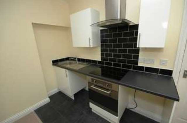  Image of 1 bedroom Flat to rent in Newport Road Cardiff CF24 at Newport Road Roath Cardiff, CF24 1DG