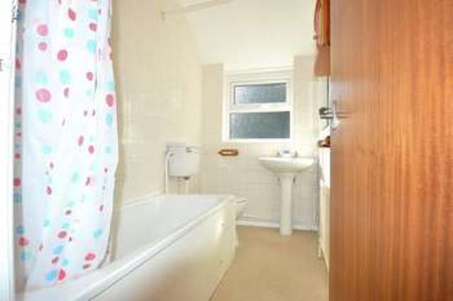  Image of 1 bedroom Flat to rent in Newtown Road Eastleigh SO50 at Eastleigh Hants, SO50 9DB