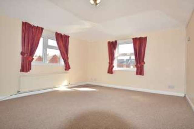  Image of 1 bedroom Flat to rent in Newtown Road Eastleigh SO50 at Eastleigh Hants, SO50 9DB