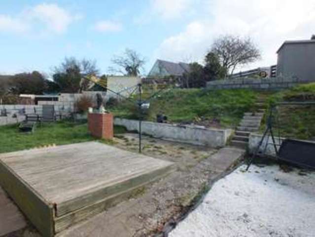  Image of 3 bedroom Bungalow for sale in Neyland Heights Neyland Milford Haven SA73 at Neyland Milford Haven Neyland, SA73 1RQ