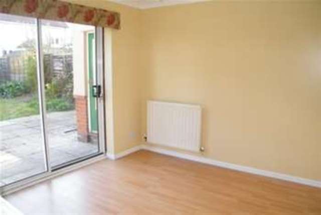  Image of 3 bedroom Detached house to rent in Wash Road Laindon Basildon SS15 at Basildon, SS15 4BE
