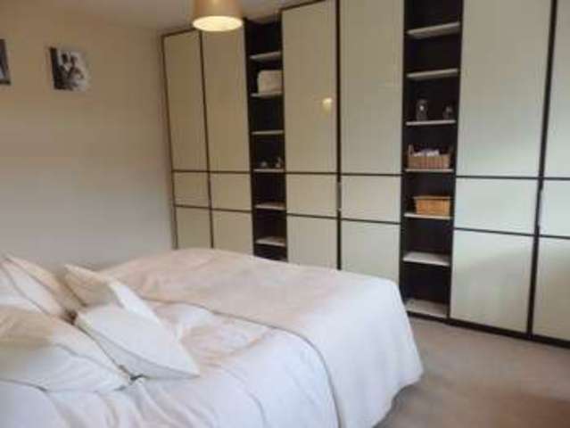  Image of 4 bedroom Detached house to rent in Nork Gardens Banstead SM7 at Nork Gardens  Banstead, SM7 1NZ
