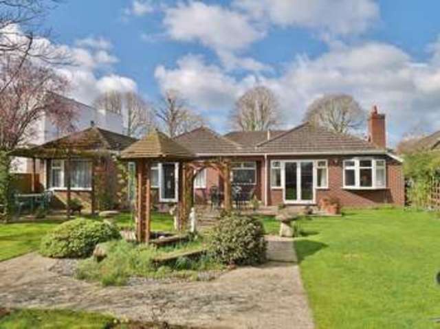  Image of 3 bedroom Detached house for sale in Norman Avenue Abingdon OX14 at Abingdon, OX14 2HQ