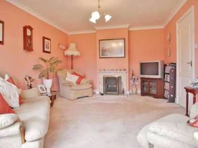  Image of 3 bedroom Detached house for sale in Norman Avenue Abingdon OX14 at Abingdon, OX14 2HQ