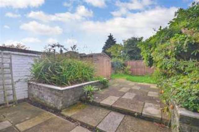  Image of 2 bedroom Apartment for sale in North Street Emsworth PO10 at Emsworth Hampshire Emsworth, PO10 7PN
