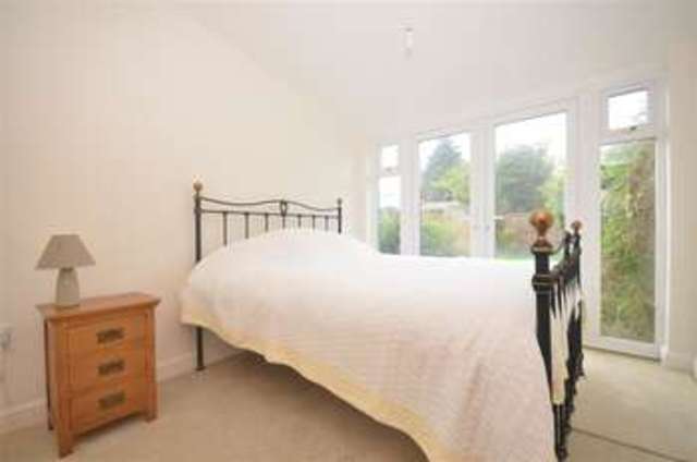  Image of 2 bedroom Apartment for sale in North Street Emsworth PO10 at Emsworth Hampshire Emsworth, PO10 7PN