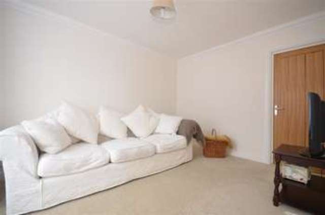  Image of 2 bedroom Apartment for sale in North Street Emsworth PO10 at Emsworth Hampshire Emsworth, PO10 7PN