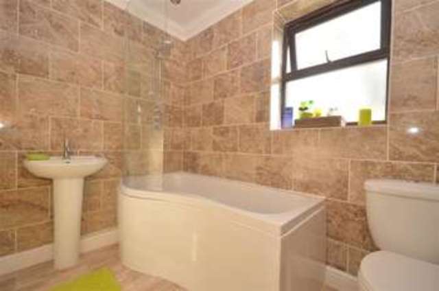  Image of 2 bedroom Apartment for sale in North Street Emsworth PO10 at Emsworth Hampshire Emsworth, PO10 7PN