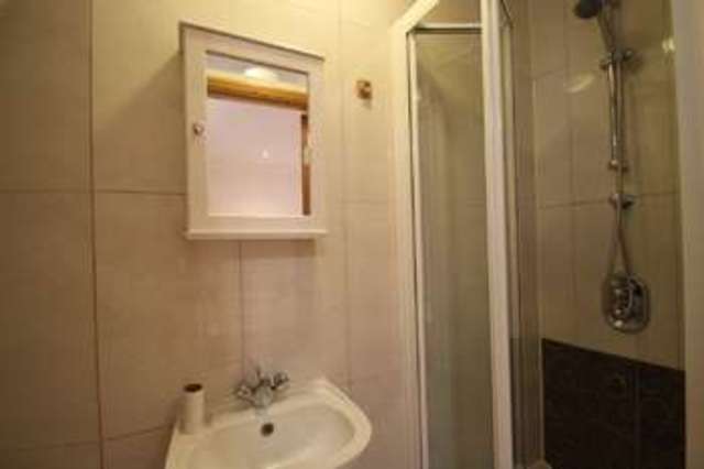  Image of 2 bedroom Flat to rent in Northchurch Road London N1 at Northchurch Road  London, N1 3NT