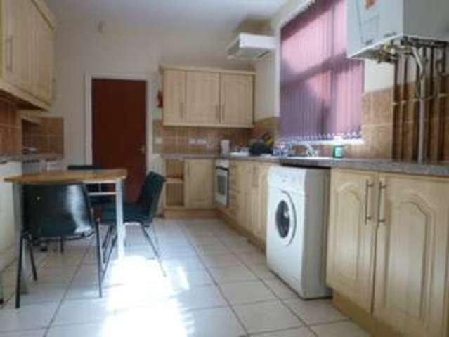  Image of 6 bedroom House Share to rent in Oak Tree Lane Selly Oak Birmingham B29 at Selly Oak Bristol Selly Oak, B29 6HX