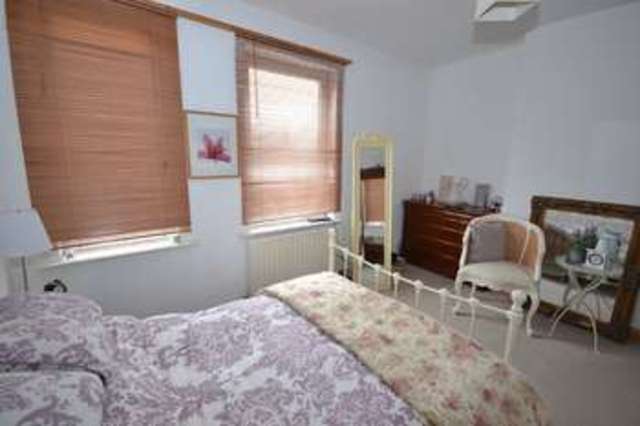  Image of 2 bedroom End of Terrace for sale in Oakenshaw Lane Walton Wakefield WF2 at Walton Wakefield West Yorkshire, WF2 6NJ