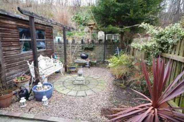  Image of 2 bedroom End of Terrace for sale in Oakenshaw Lane Walton Wakefield WF2 at Walton Wakefield West Yorkshire, WF2 6NJ