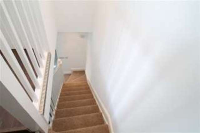  Image of 1 bedroom Flat to rent in Oakfield Road Croydon CR0 at Croydon, CR0 2UB