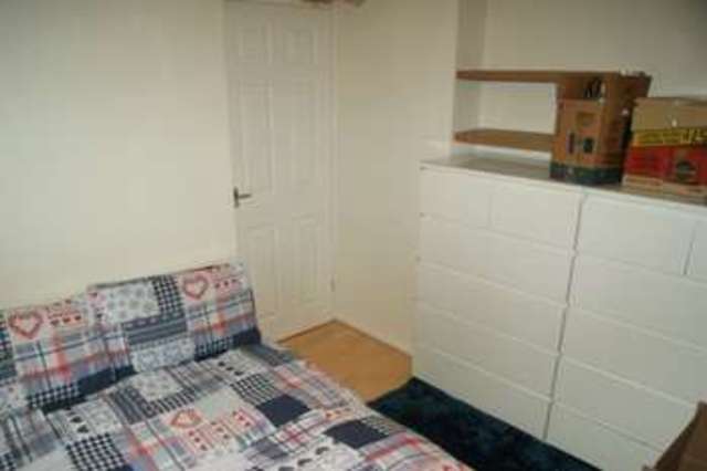  Image of 3 bedroom Terraced house for sale in Oakridge Thornhill Cardiff CF14 at Oakridge Thornhill Cardiff, CF14 9BX
