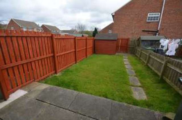  Image of 2 bedroom Terraced house for sale in Oakway Birkenshaw Bradford BD11 at Oakway Birkenshaw Bradford, BD11 2PG