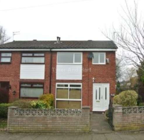  Image of 3 bedroom Semi-Detached house to rent in Oakwood Drive Huyton Liverpool L36 at Oakwood Drive Huyton Liverpool, L36 5YF