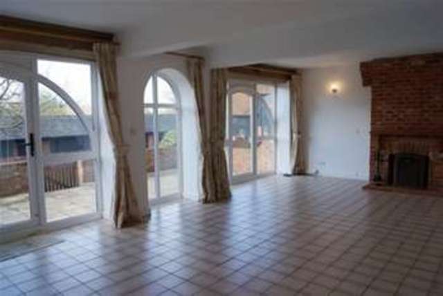  Image of 3 bedroom Detached house to rent in Guileshill Lane Ockham Woking GU23 at Ockham, GU23 6NG