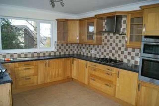  Image of 4 bedroom Detached house to rent in Prospect Hill Okehampton EX20 at Okehampton, EX20 1JD