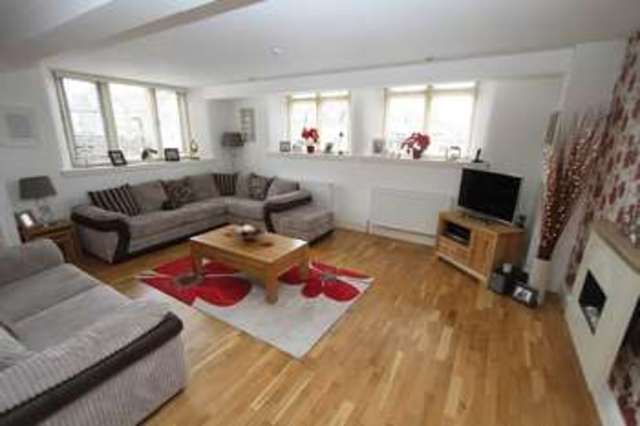  Image of 3 bedroom Terraced house for sale in Old Street Clevedon BS21 at 30 Old Street  Clevedon, BS21 6BY
