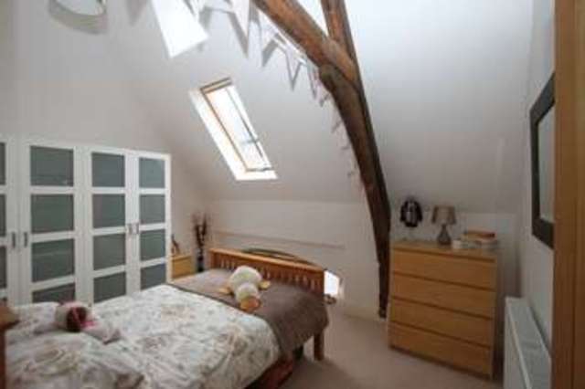  Image of 3 bedroom Terraced house for sale in Old Street Clevedon BS21 at 30 Old Street  Clevedon, BS21 6BY