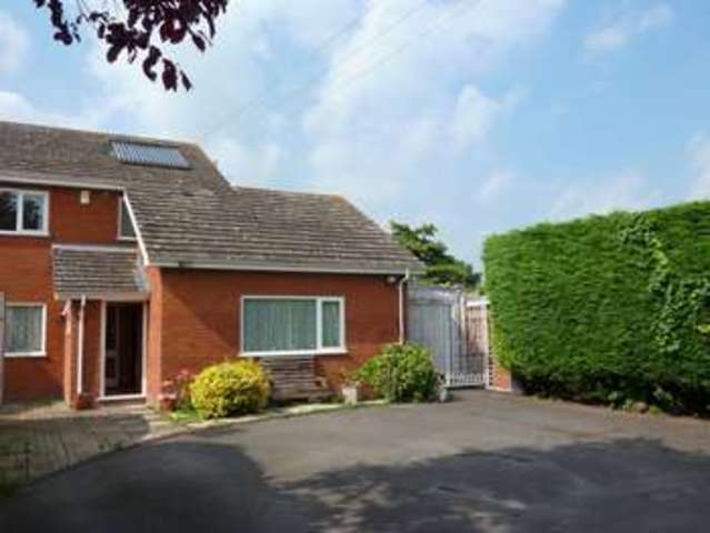  Image of 1 bedroom Flat to rent in Kerswell Green Worcester WR5 at Kerswell Green Kempsey Worcester, WR5 3PF