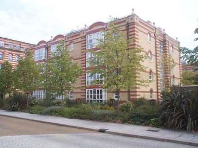  Image of 2 bedroom Flat to rent in Oriel Drive London SW13 at Harrods Village  Barnes, SW13 8HF
