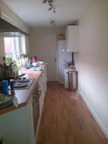  Image of 4 bedroom House Share to rent in Osmaston Street Nottingham NG7 at Lenton Bristol Lenton, NG7 1SD
